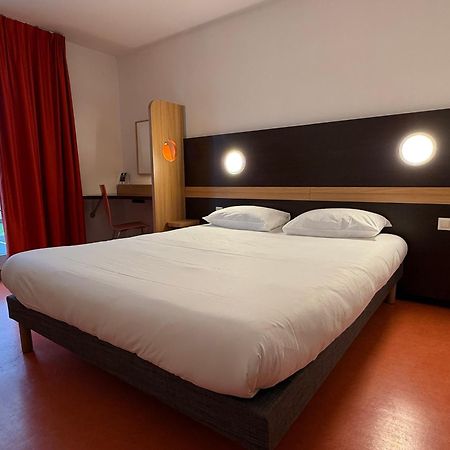 B&B Hotel Lisieux Parc Des Expositions Luaran gambar
