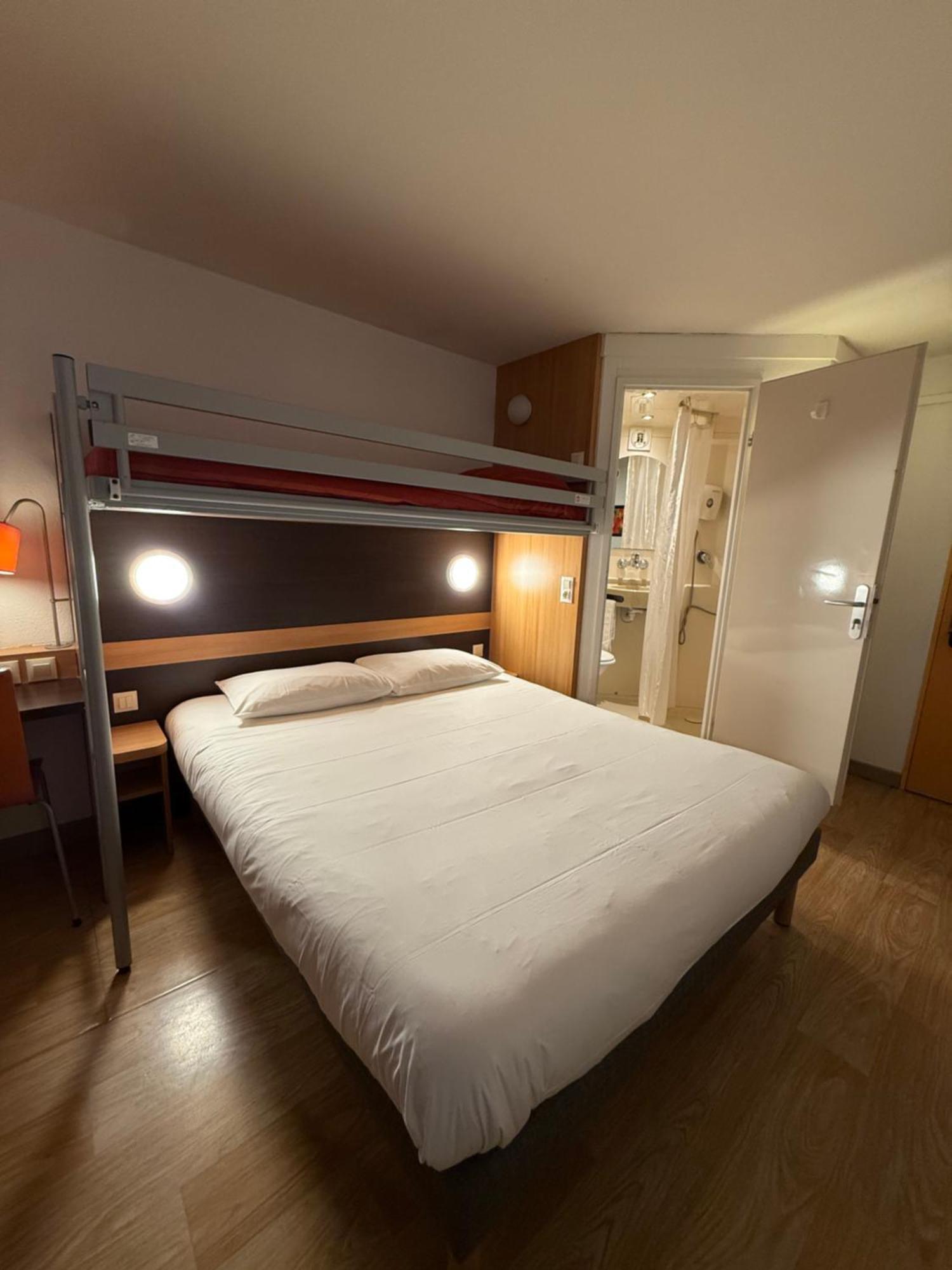B&B Hotel Lisieux Parc Des Expositions Luaran gambar